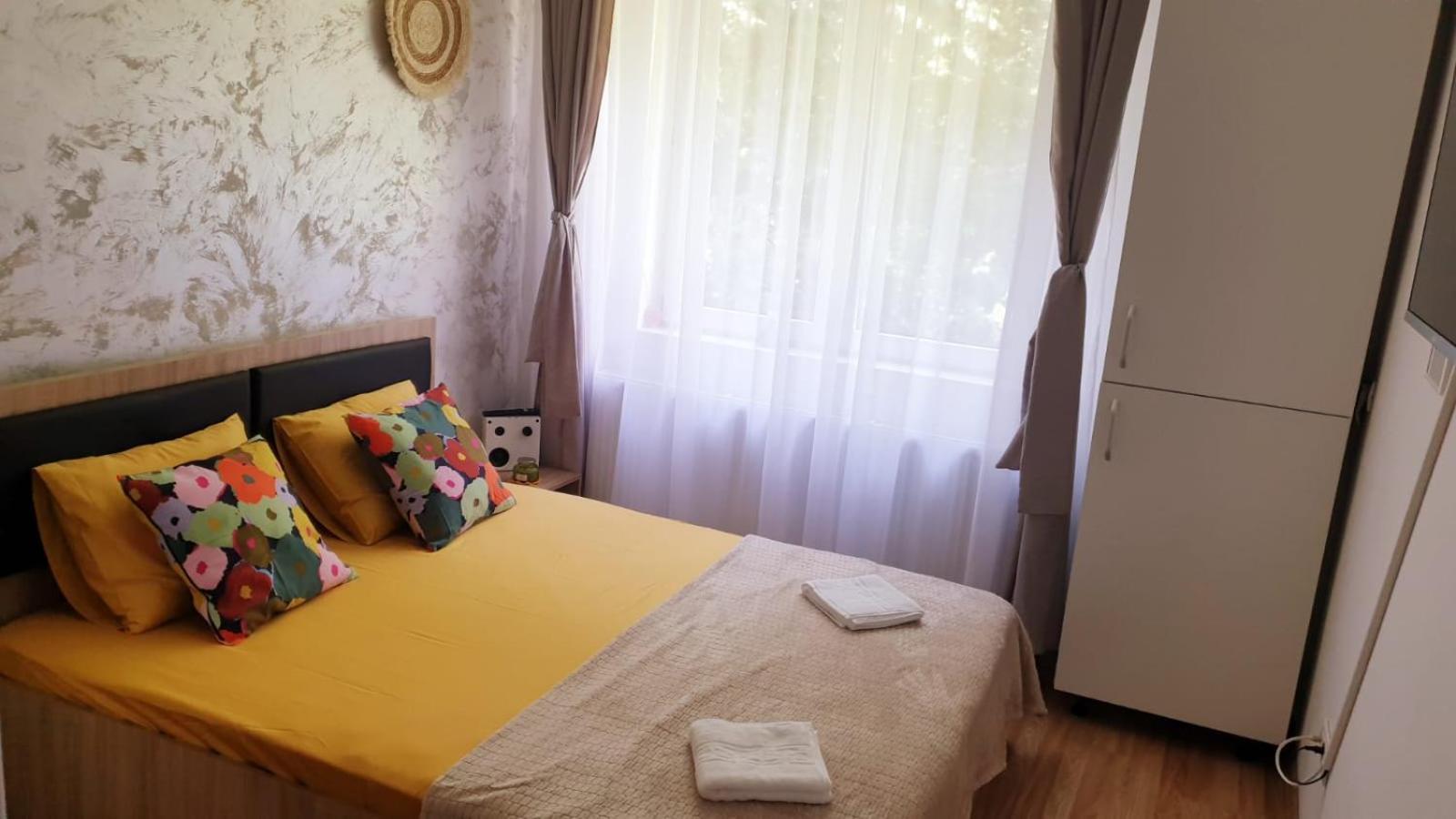 Garsoniera Ioana Apartment
